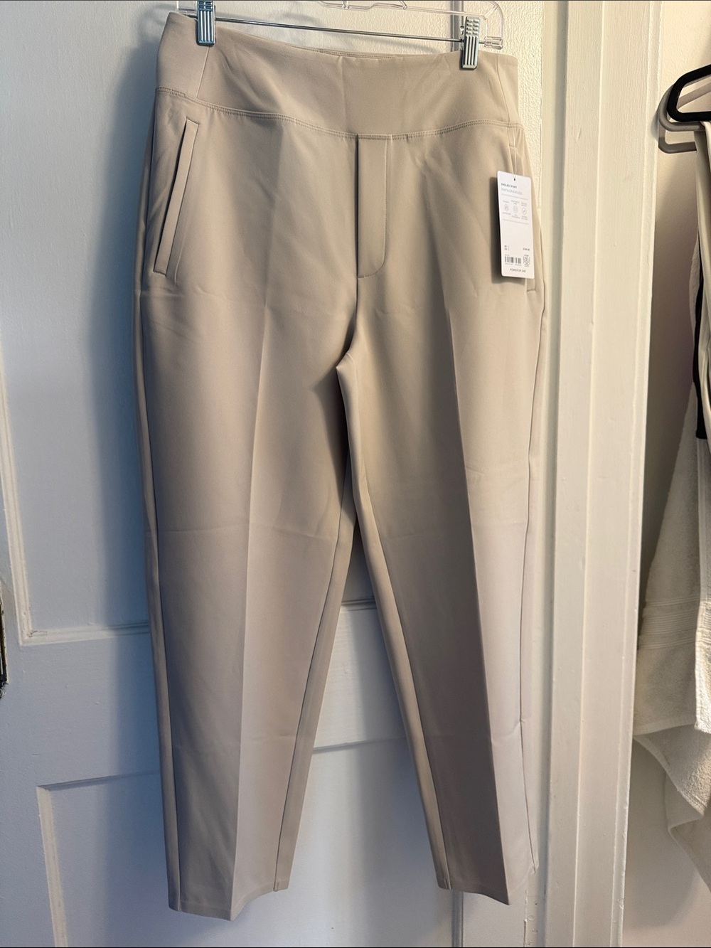 Athleta endless Ankle Pants in Light Taupe